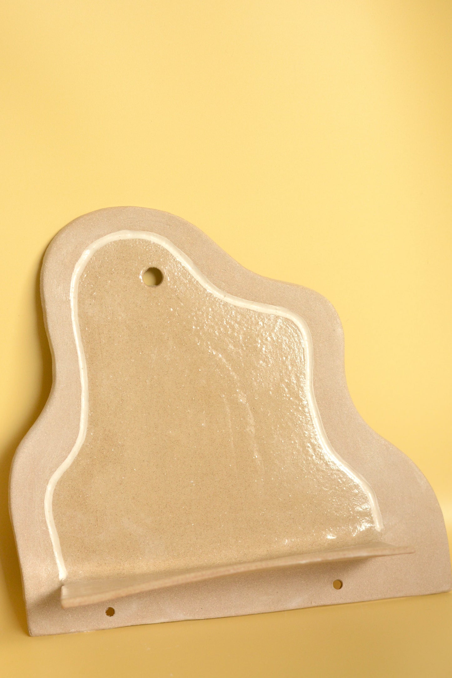 Petite étagère murale